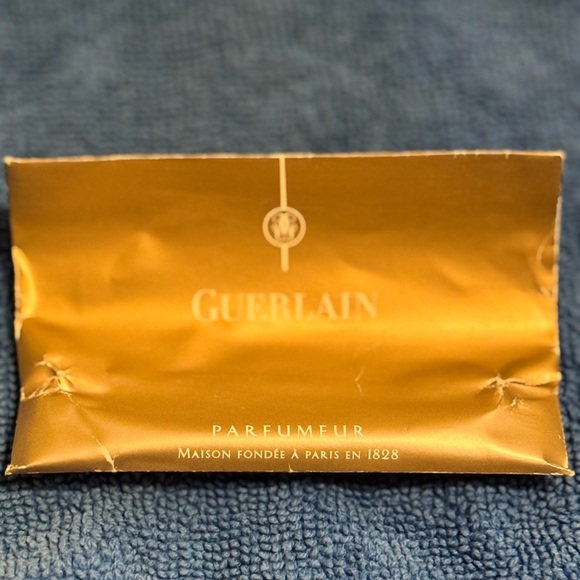 Vintage ROSE BARBARE by GUERLAIN 3.8ml New - Picture 4 of 7